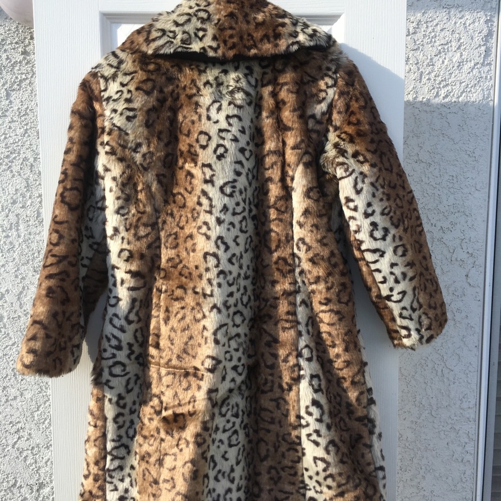 Leopard Coat - Picture 2 of 7